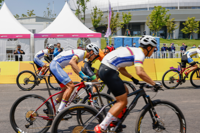 u赢电竞下载赛事集锦